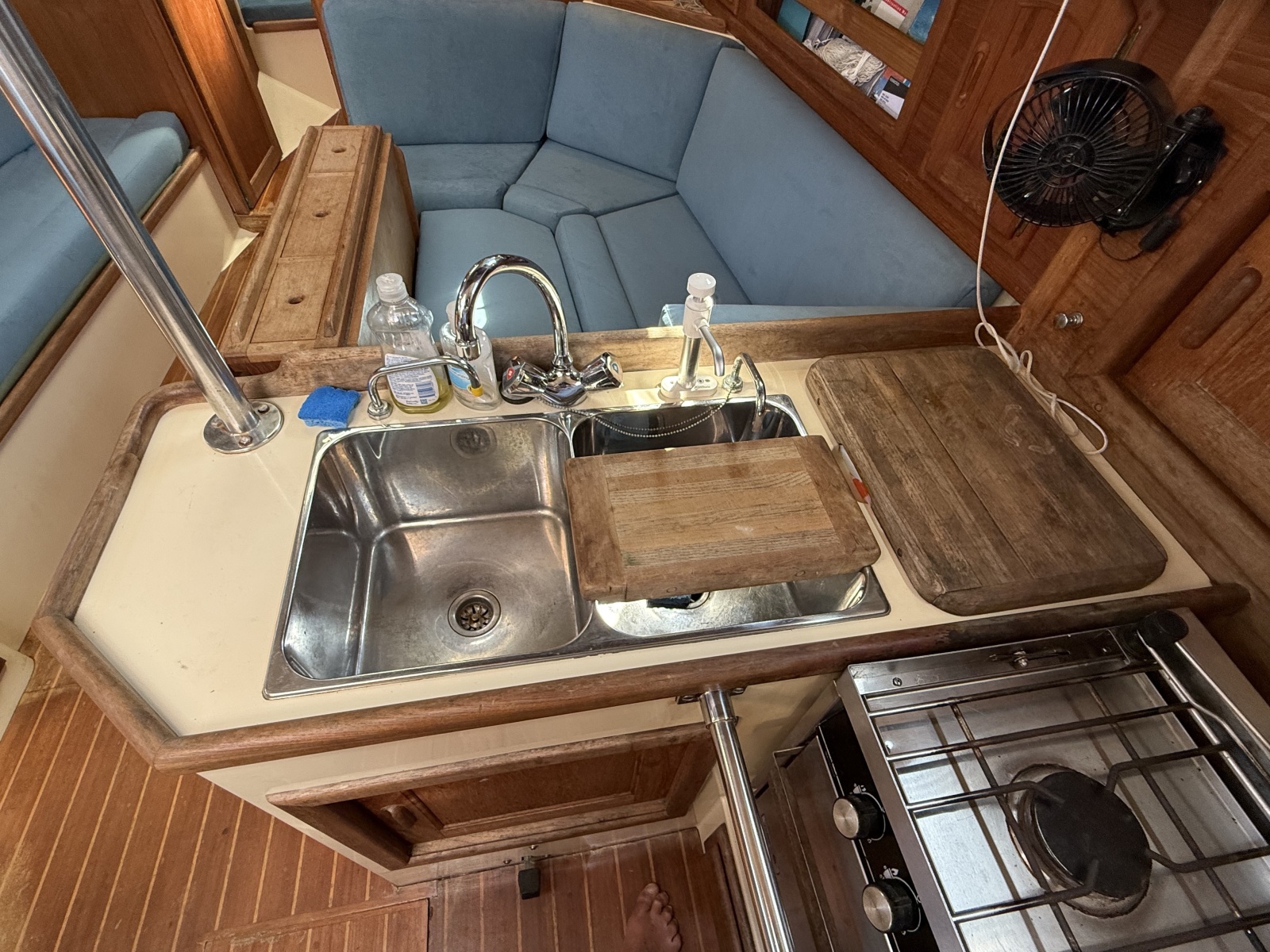 1994 Pacific Seacraft 37