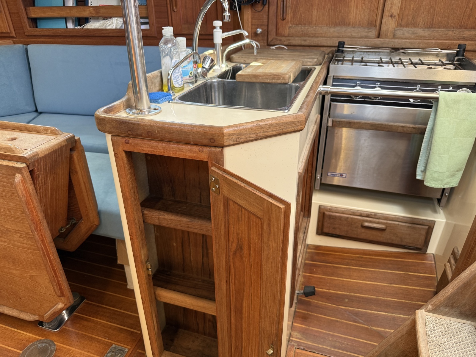 1994 Pacific Seacraft 37