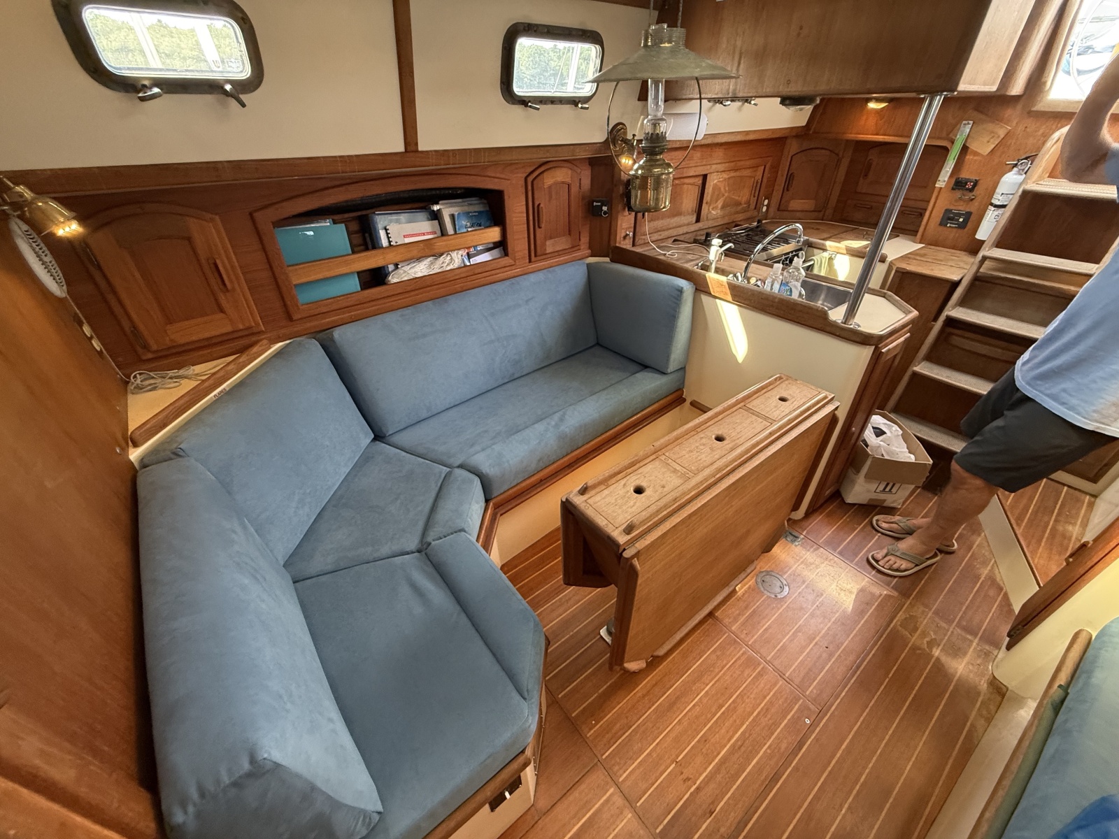 1994 Pacific Seacraft 37