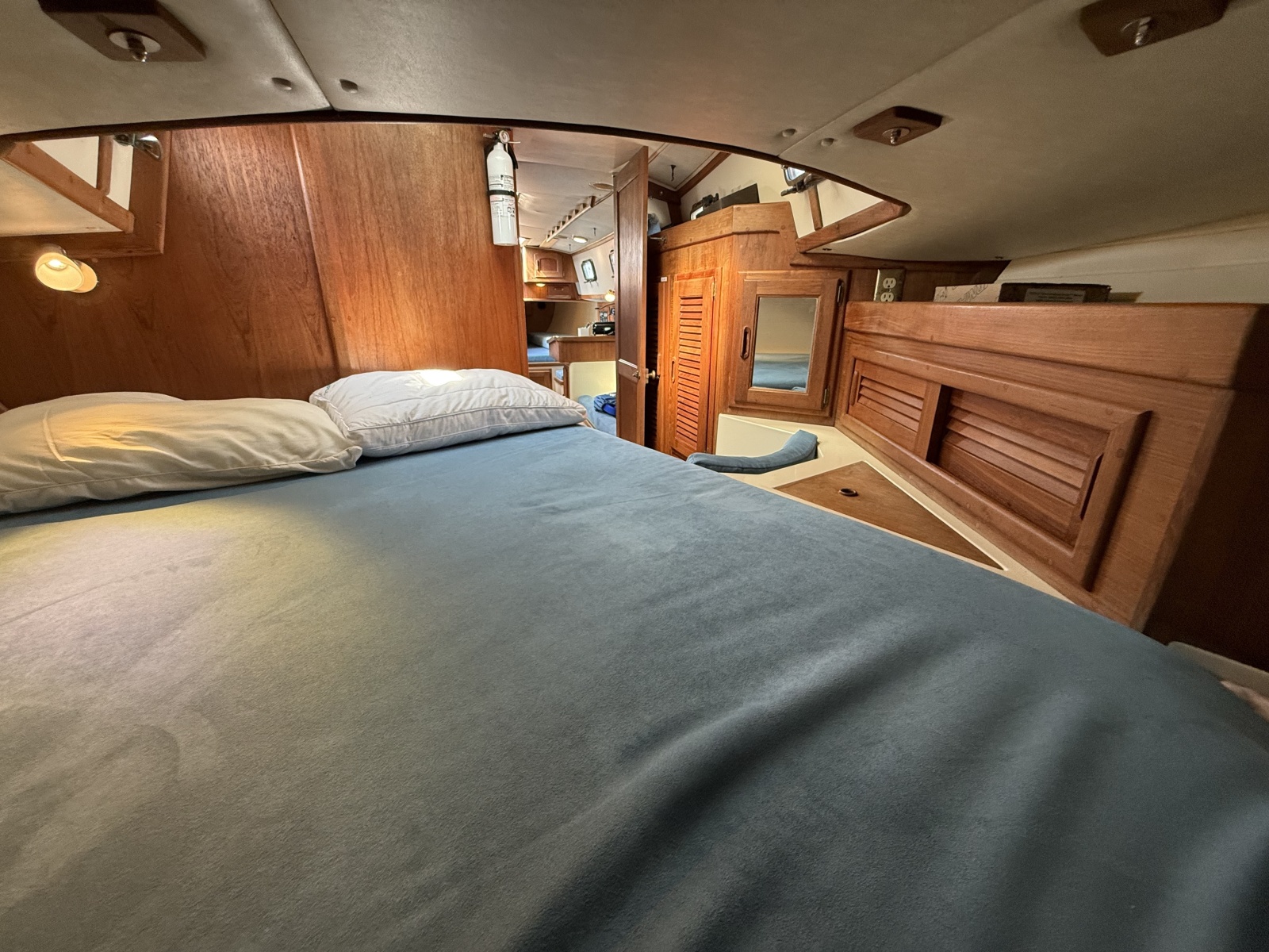 1994 Pacific Seacraft 37