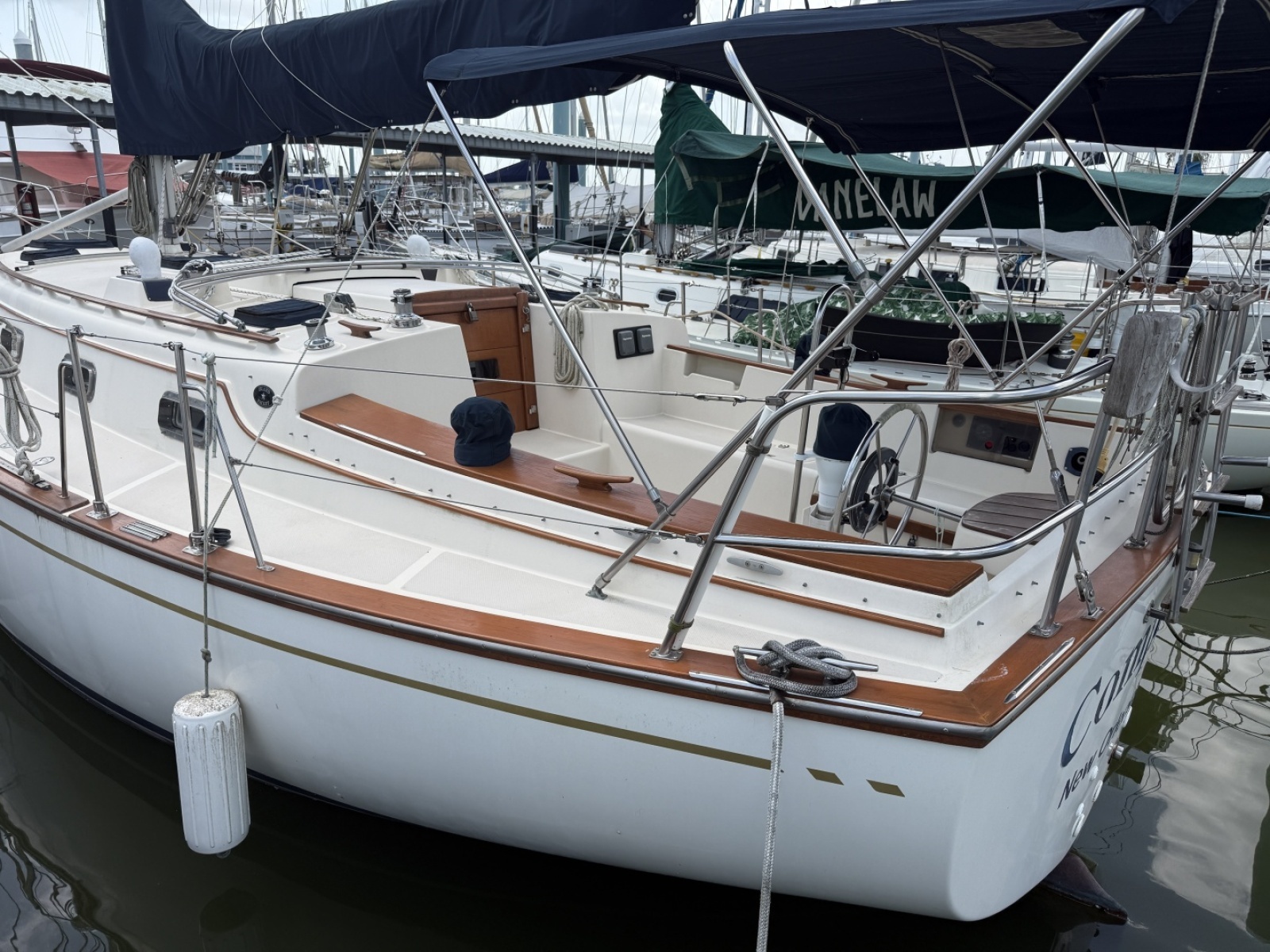 1990 Island Packet 35
