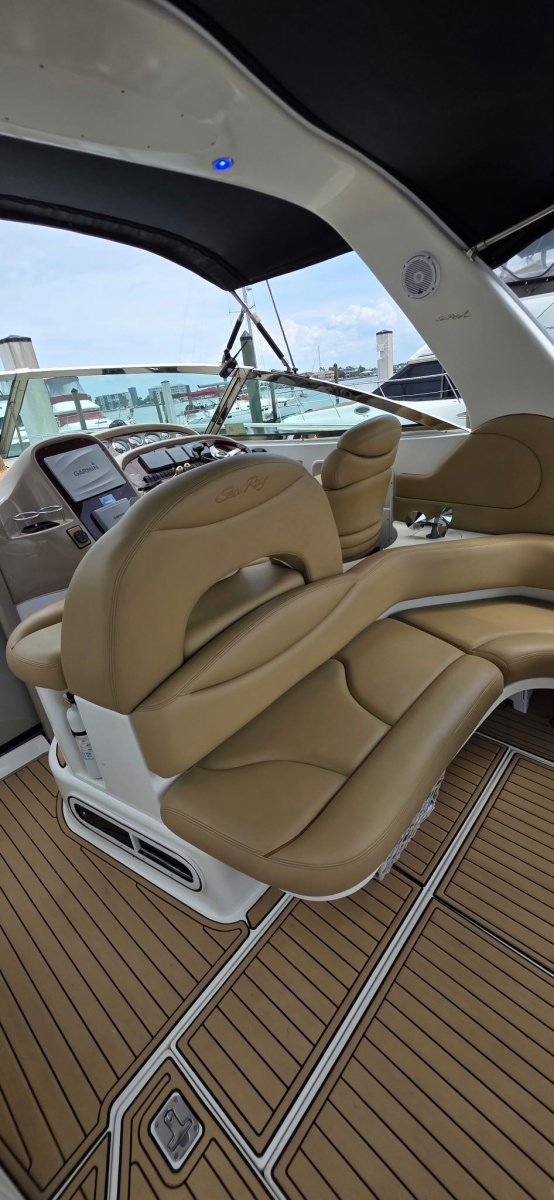 2002 Sea Ray 380 Sundancer