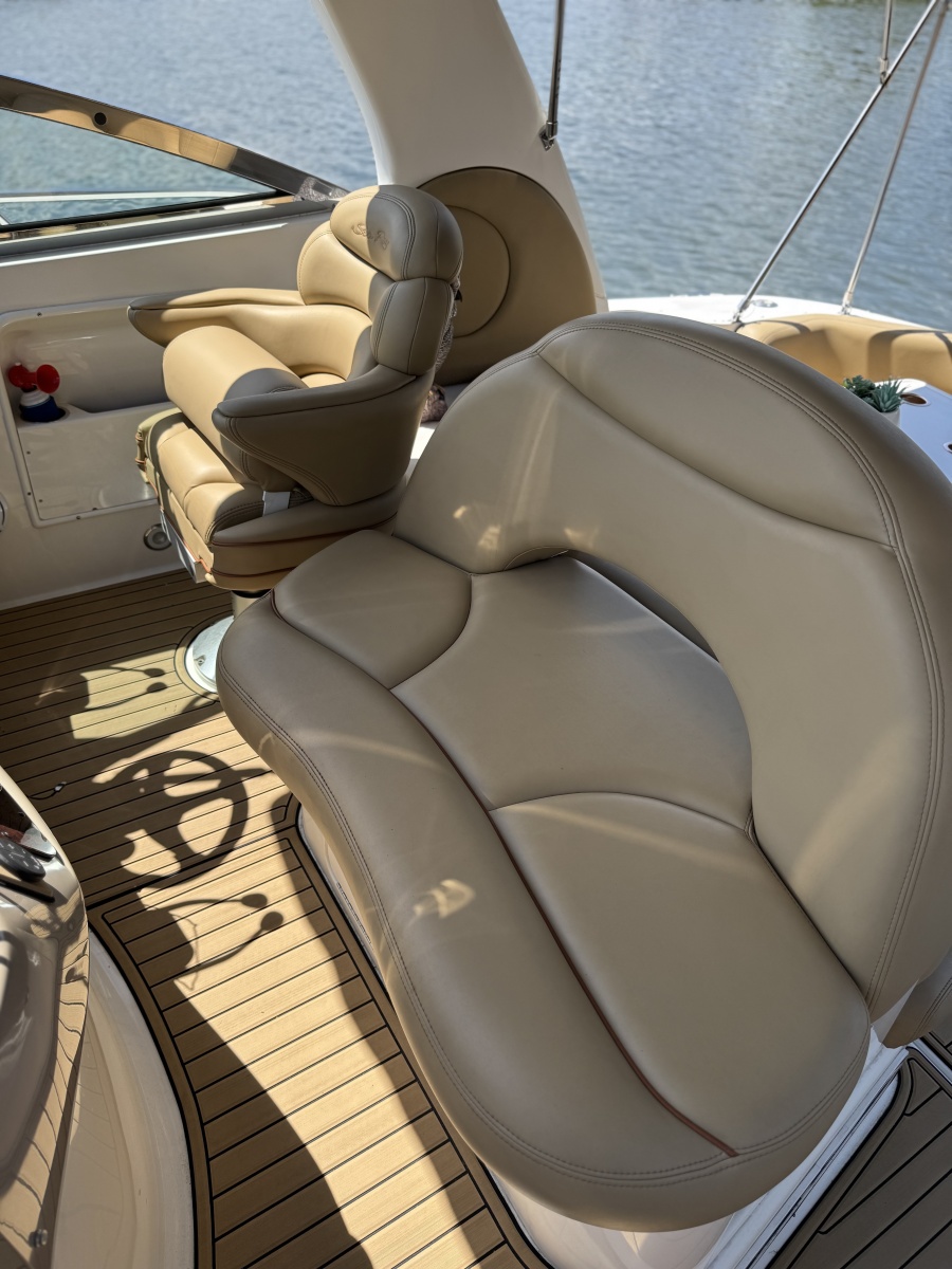 2002 Sea Ray 380 Sundancer