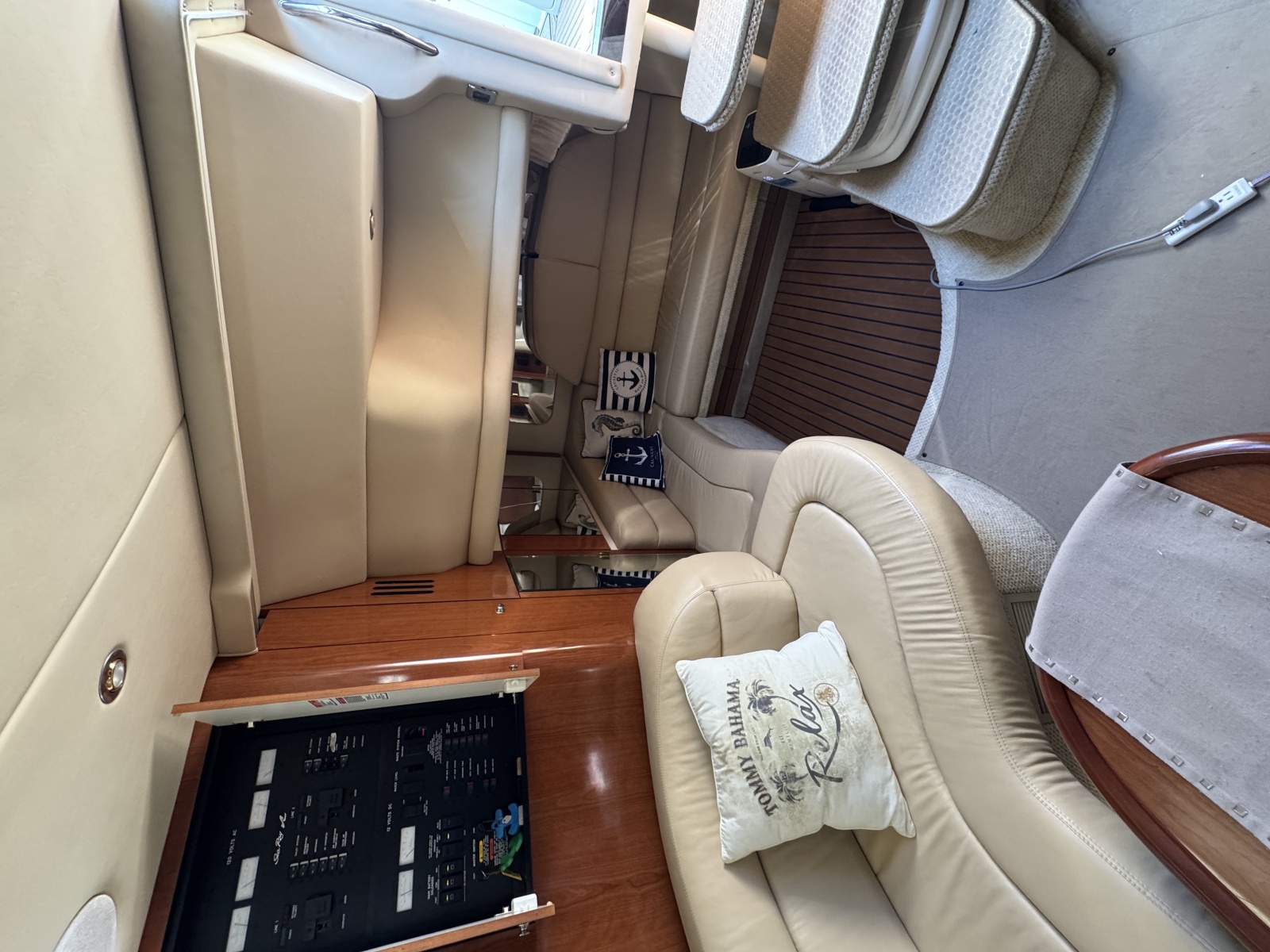 2002 Sea Ray 380 Sundancer