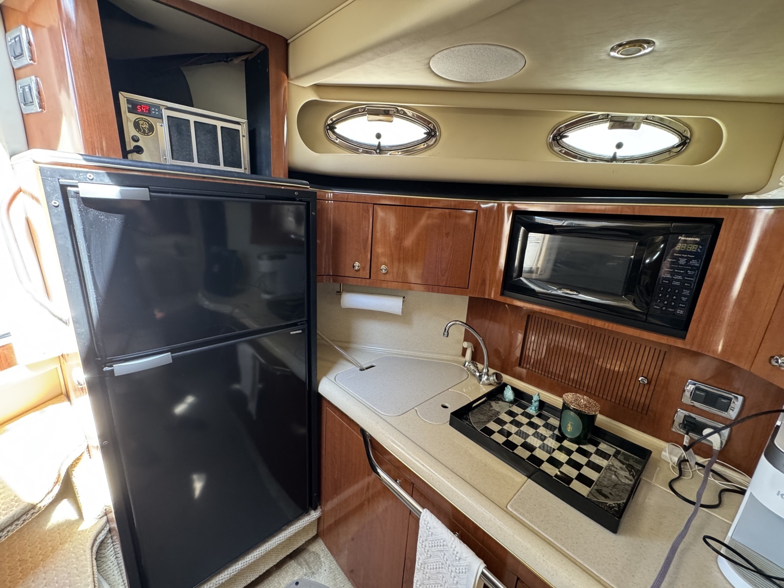 2002 Sea Ray 380 Sundancer
