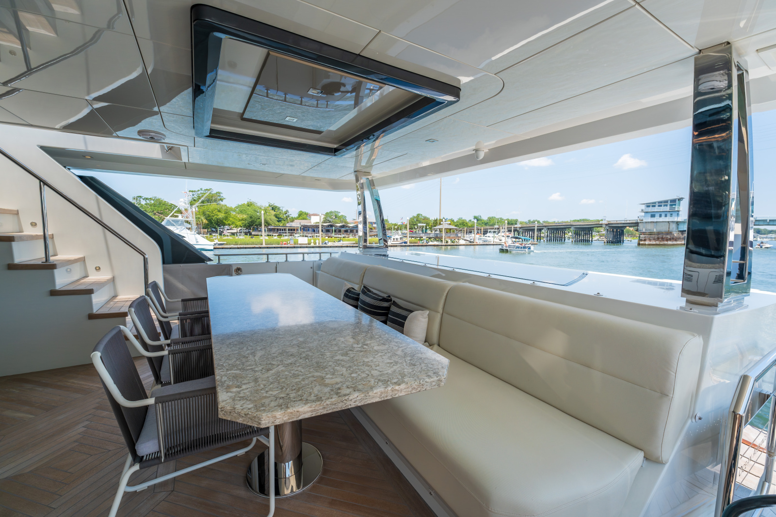 2021 Ocean Alexander 28R