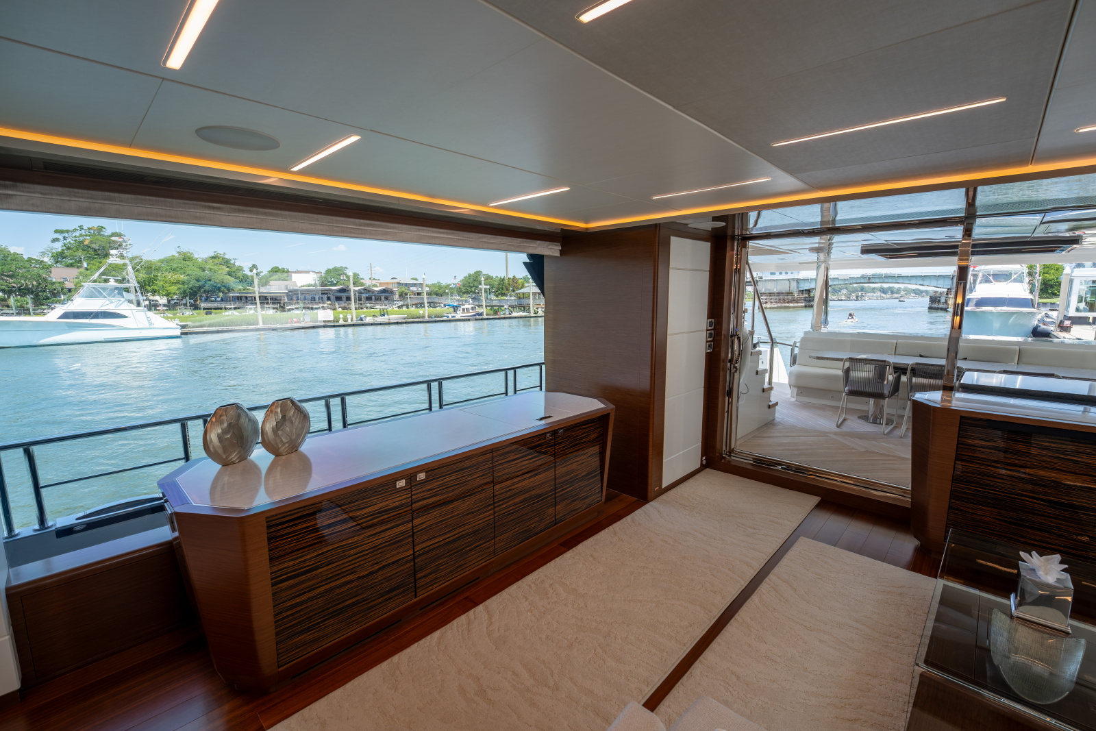 2021 Ocean Alexander 28R