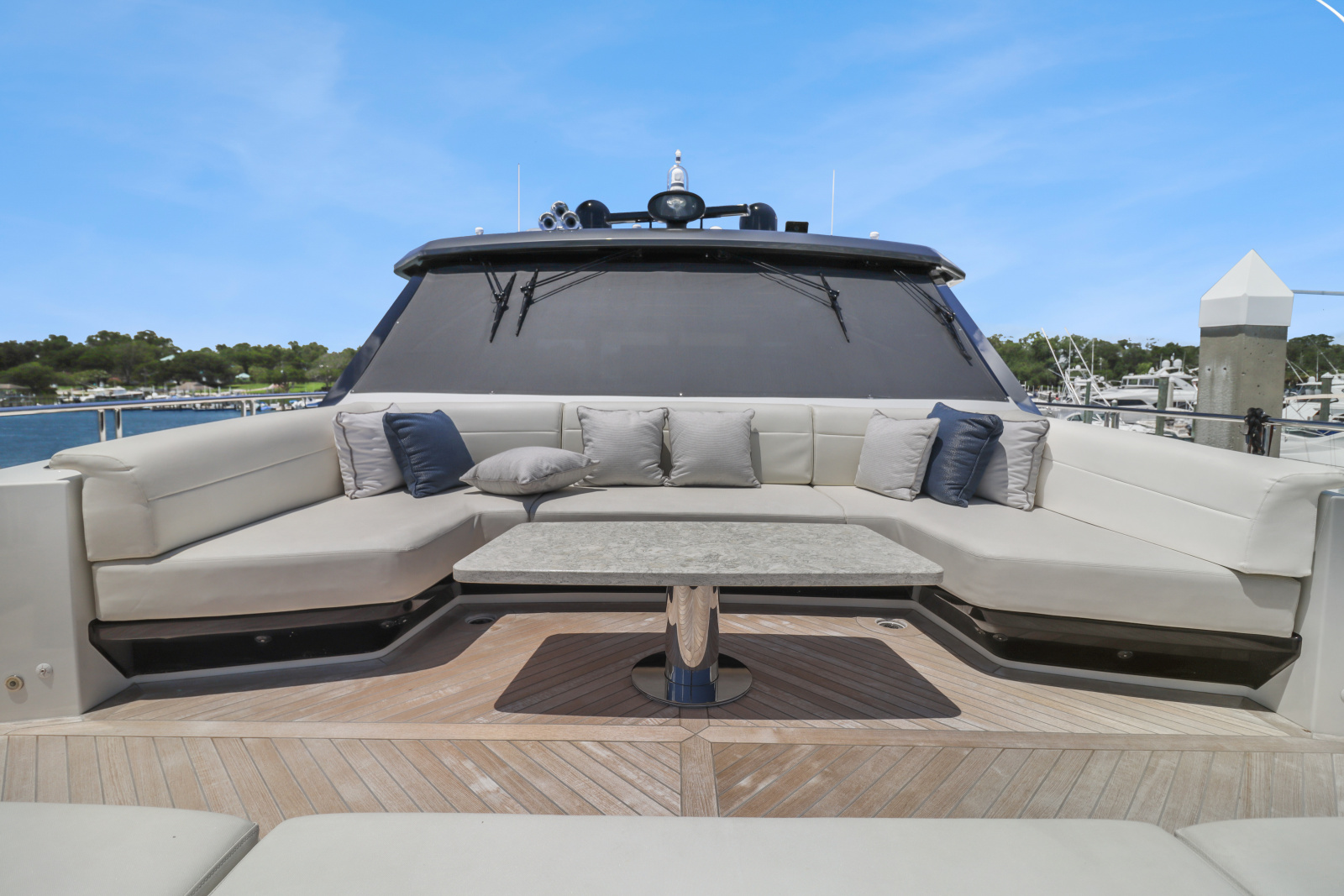 2021 Ocean Alexander 28R