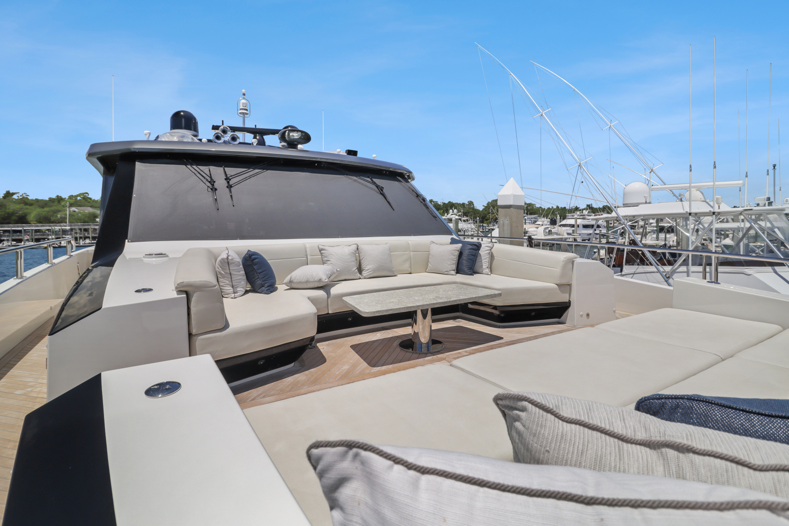 2021 Ocean Alexander 28R