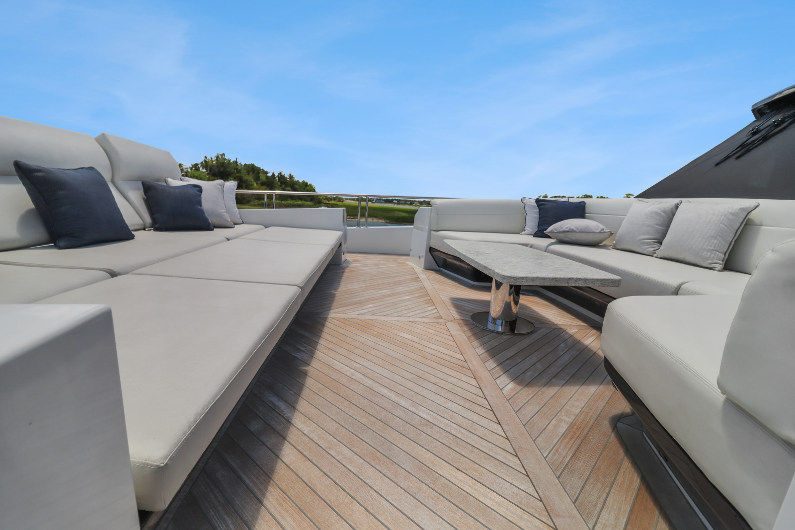 2021 Ocean Alexander 28R