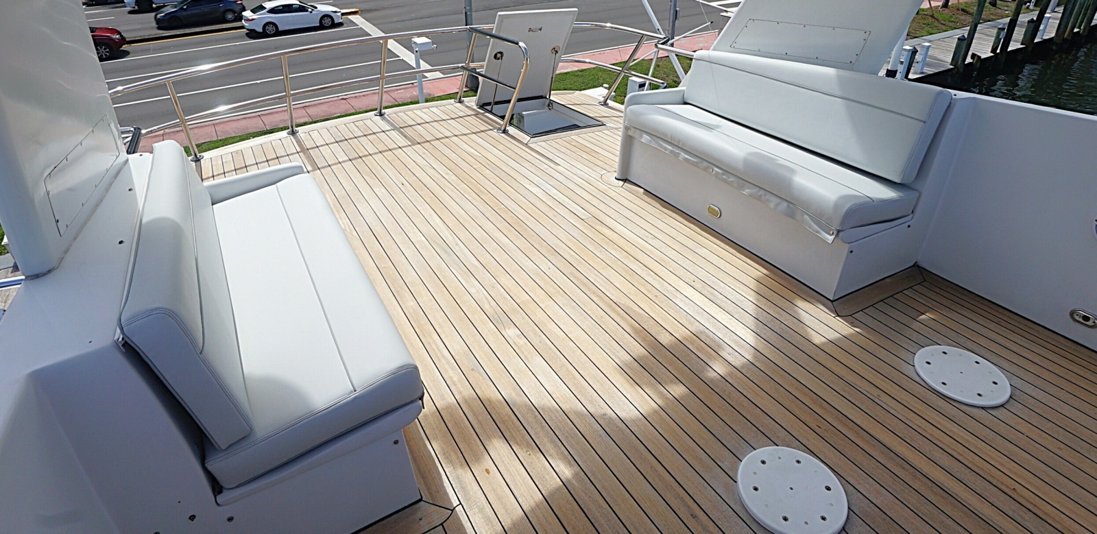 031 Flybridge Aft