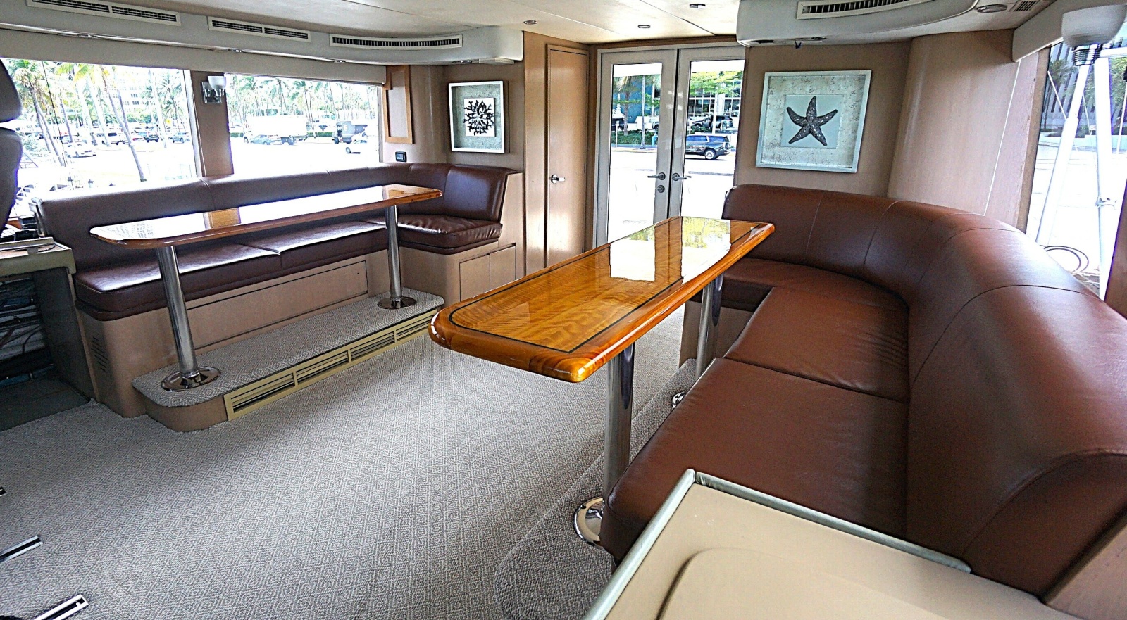 026 Bridge Deck   Skylounge Seating Area