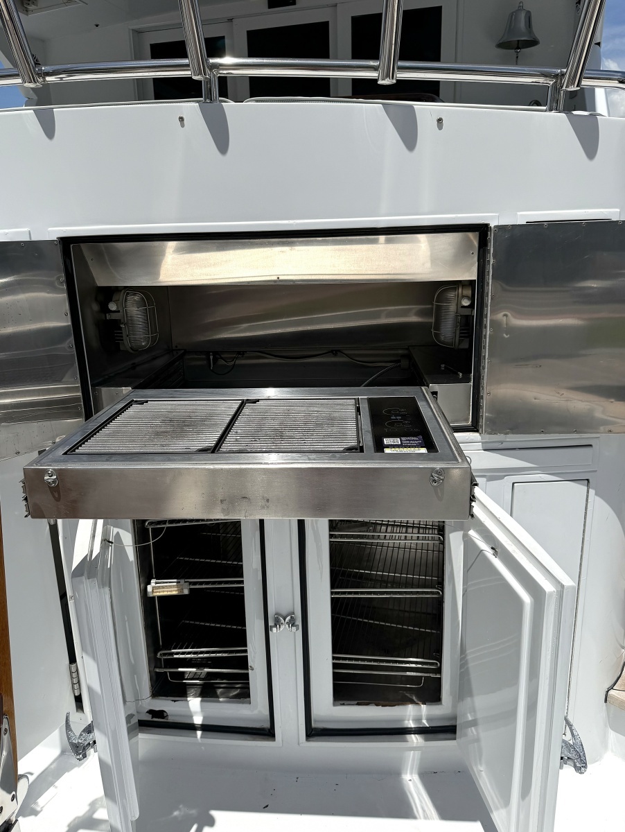 035  Cockpit Grill And Refrigeration