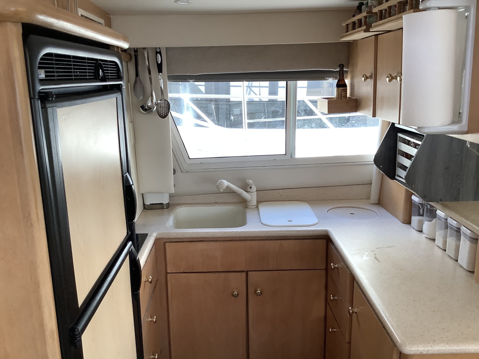 1997 Carver CPMY