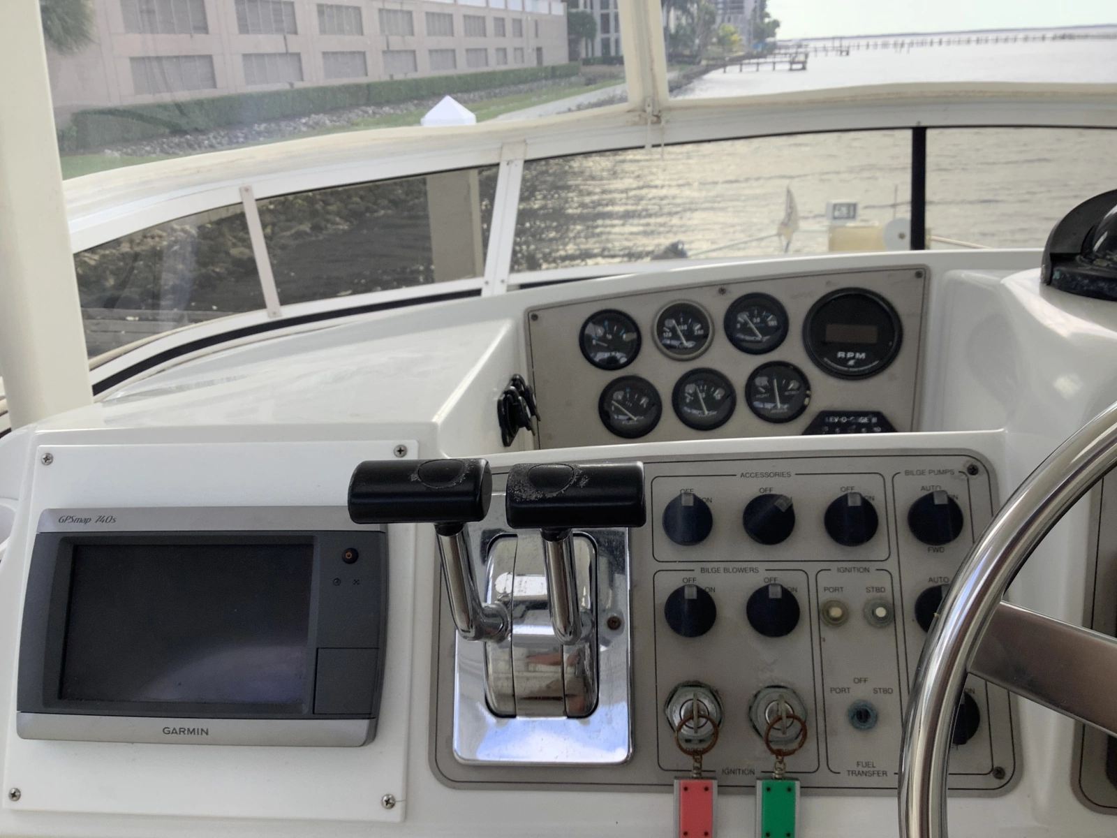 1997 Carver CPMY