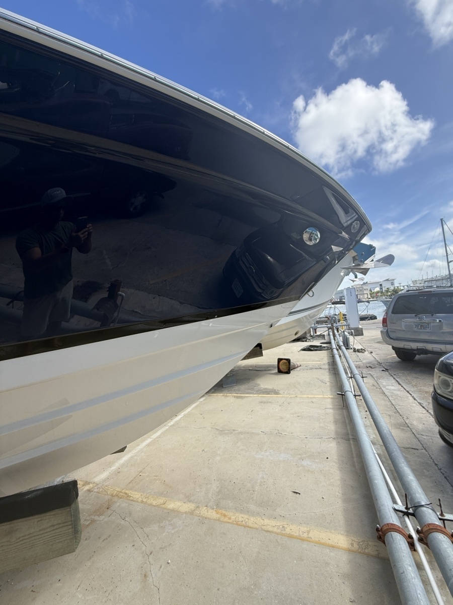 2022 Regal 33OBX