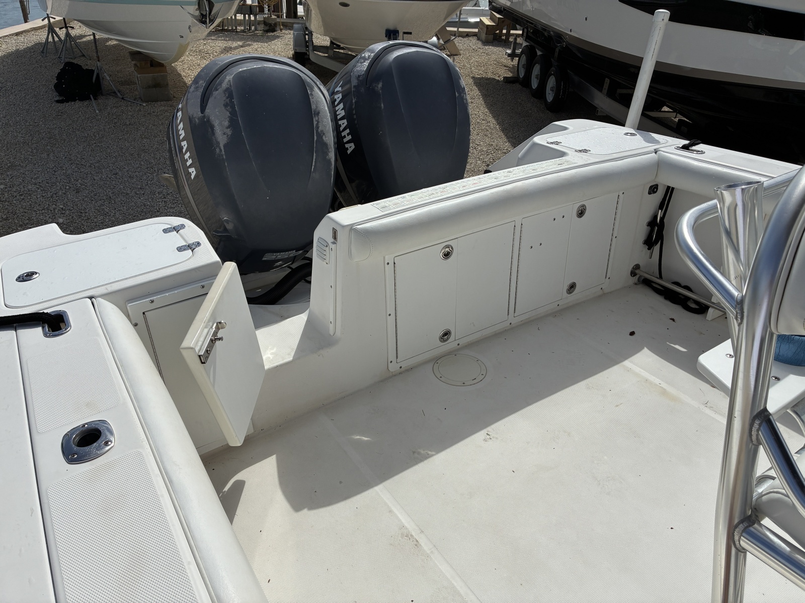 2006 Edgewater 265CC