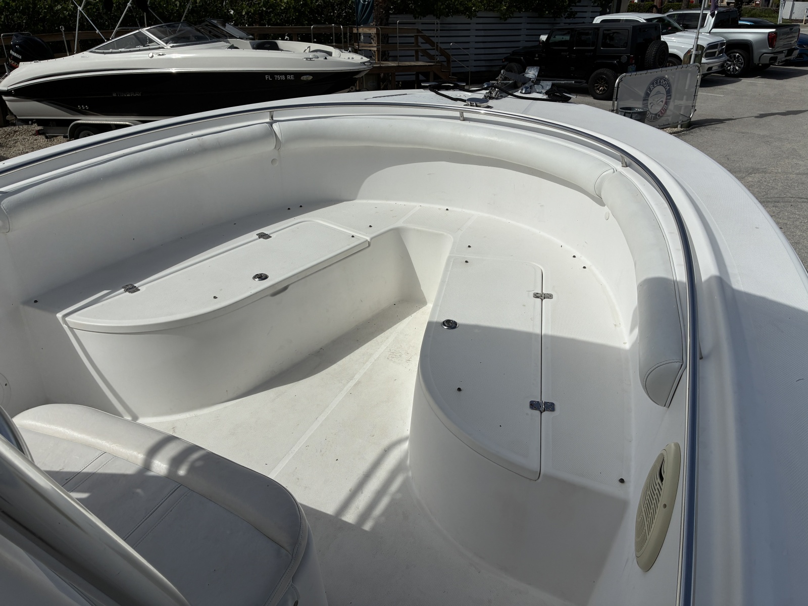 2006 Edgewater 265CC