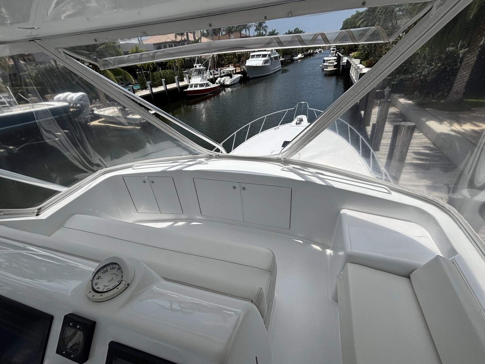 2005 Hatteras Convertible
