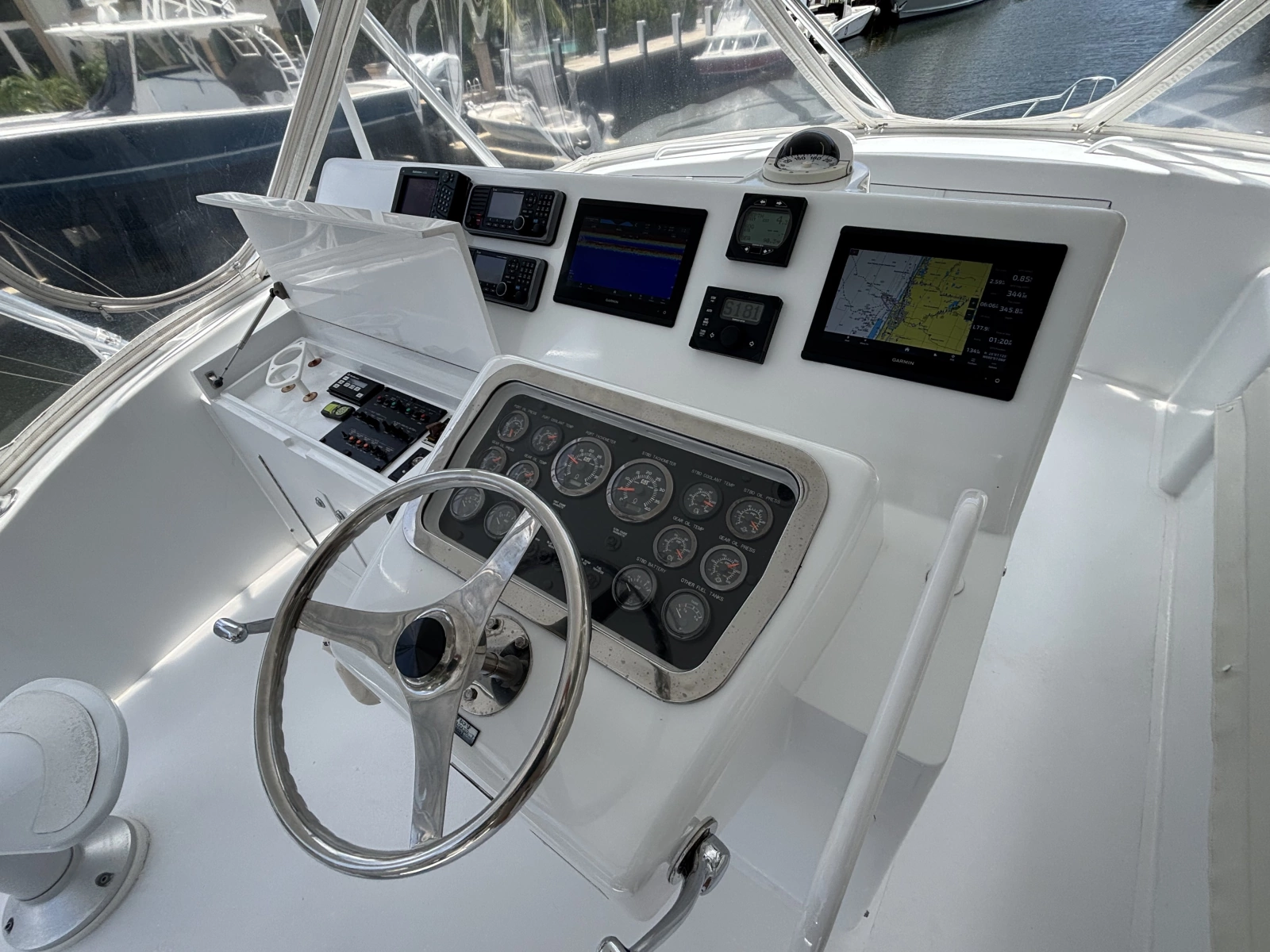 2005 Hatteras Convertible