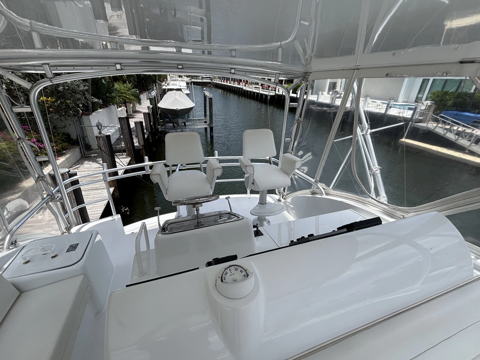 2005 Hatteras Convertible