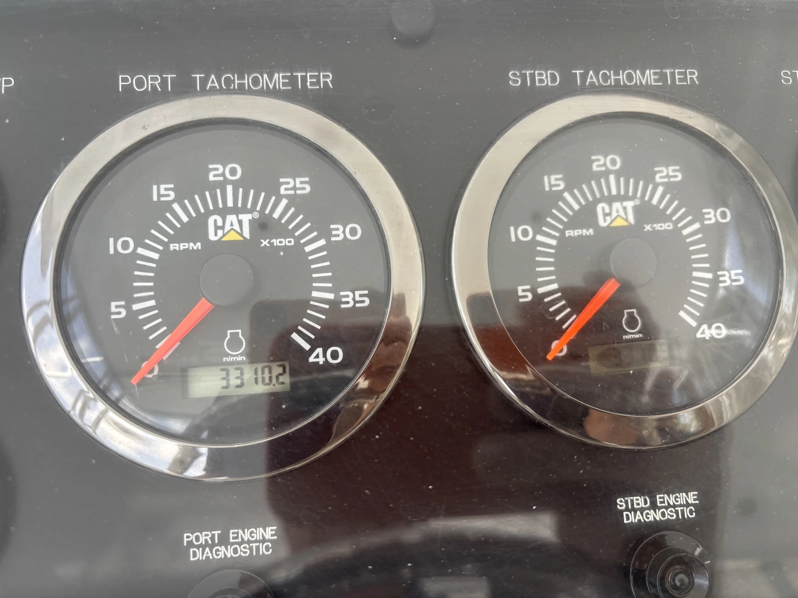 2005 Hatteras Convertible