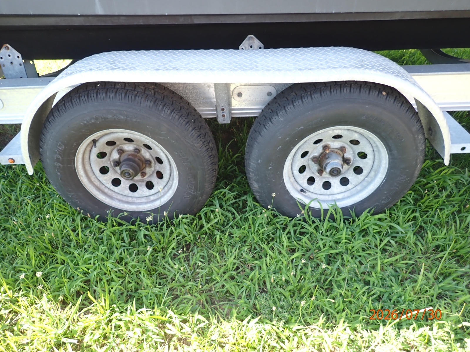 22' Grady-White trailer port wheels