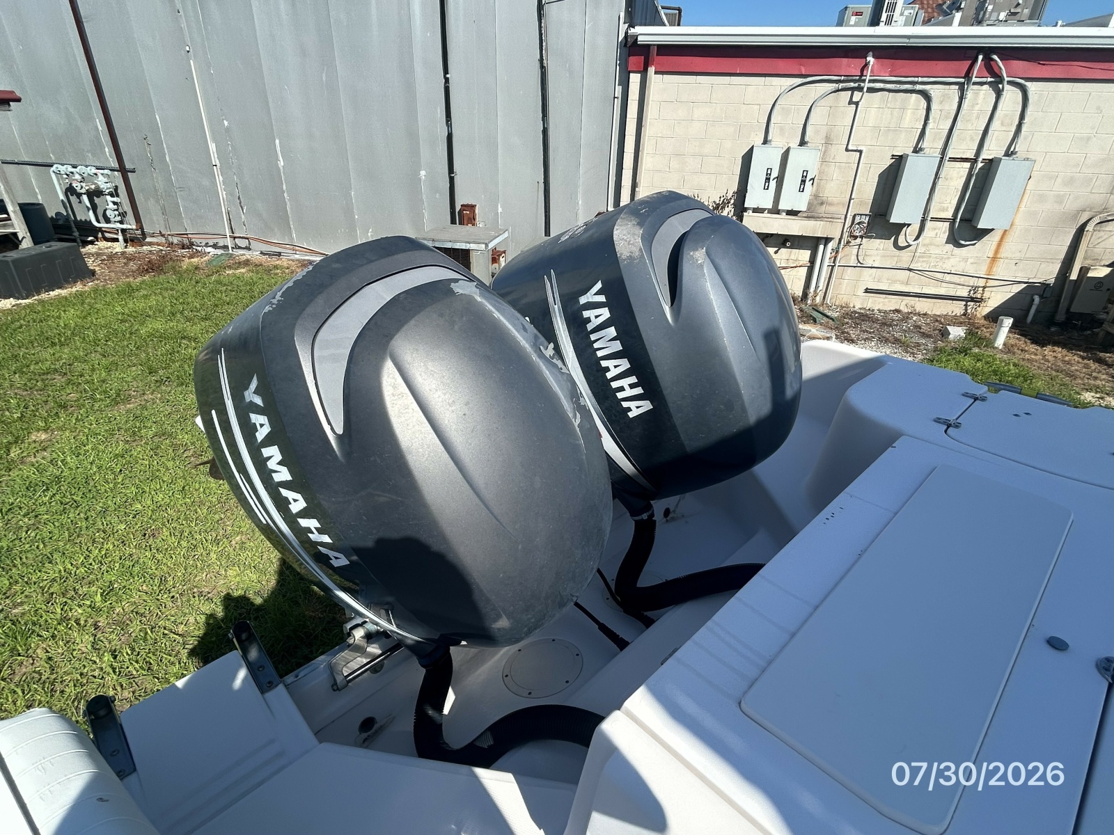 22' Grady-White outboards1