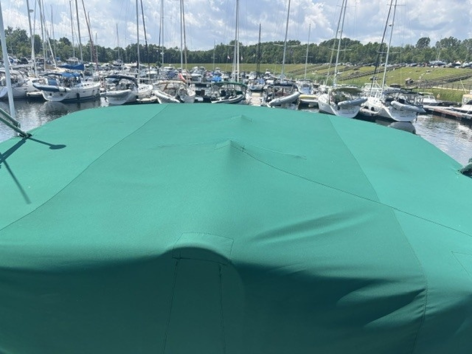 2001 Mainship 390