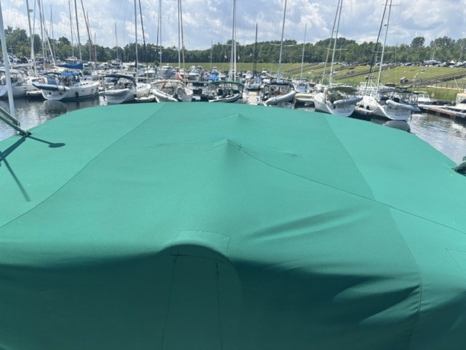 2001 Mainship 390