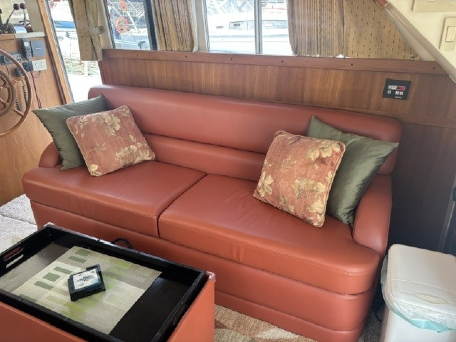 2001 Mainship 390