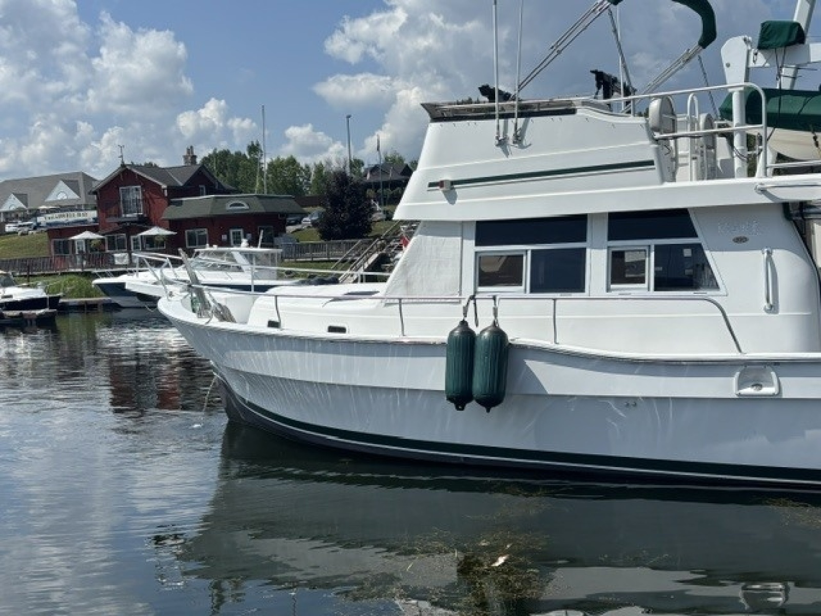 2001 Mainship 390