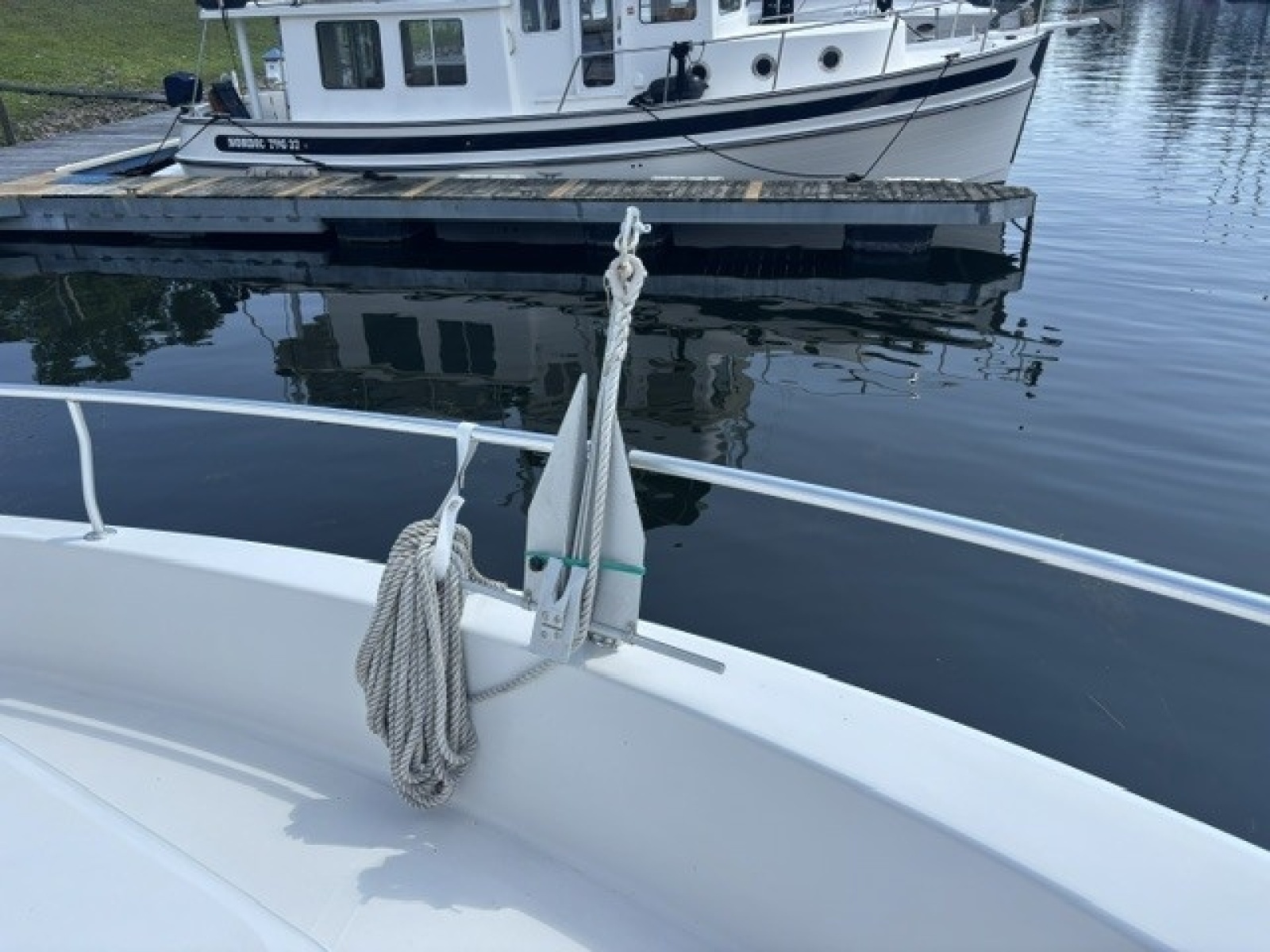 2001 Mainship 390