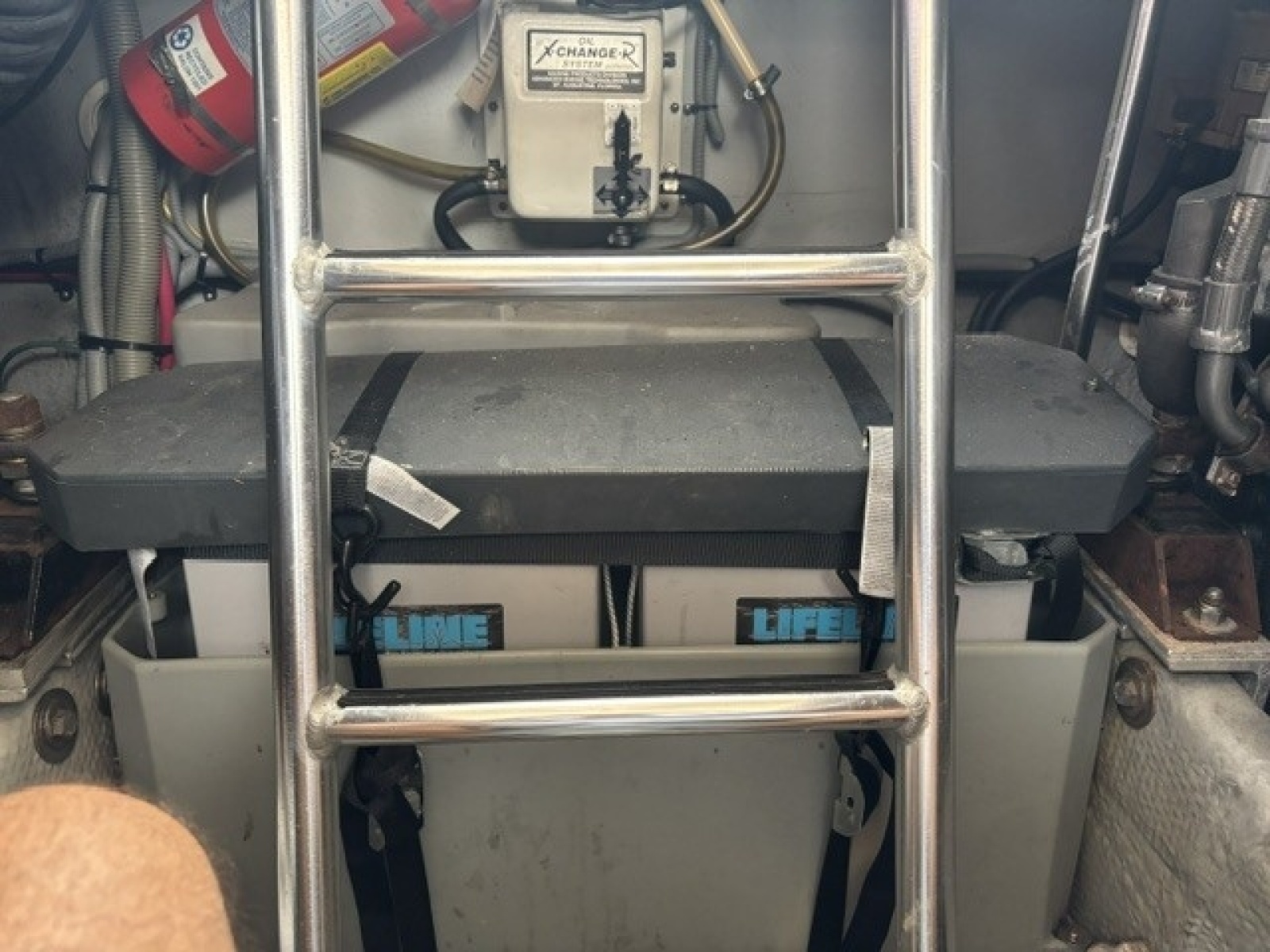 2001 Mainship 390