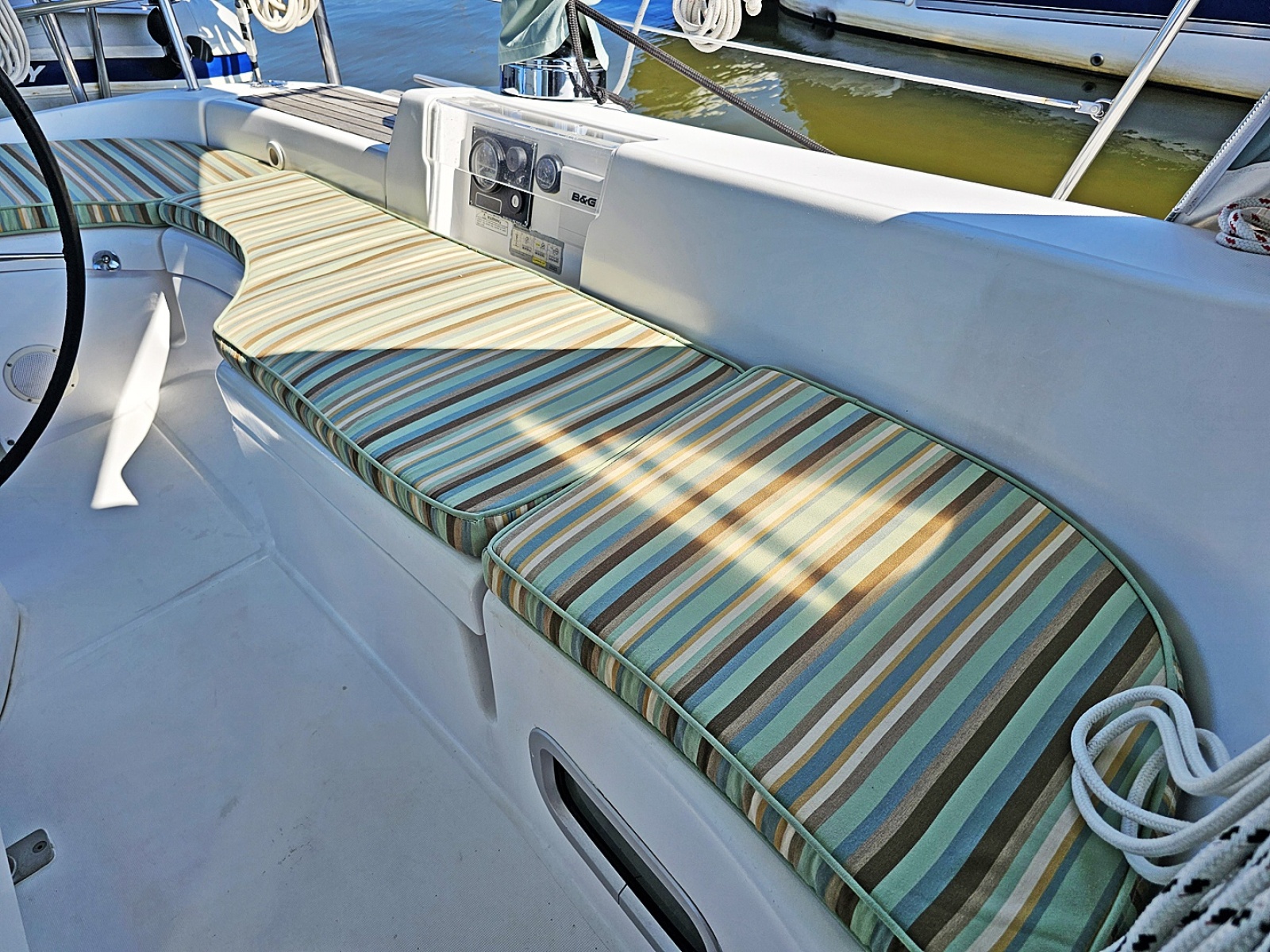 2006 Beneteau 423