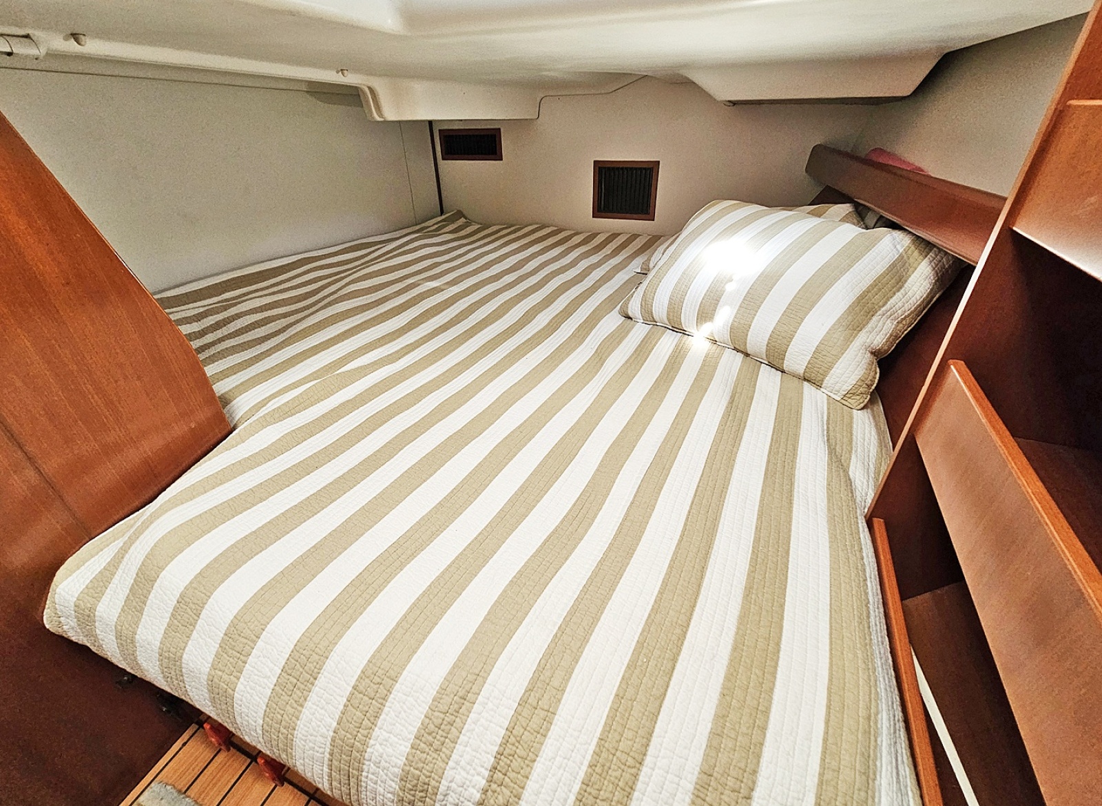 2006 Beneteau 423