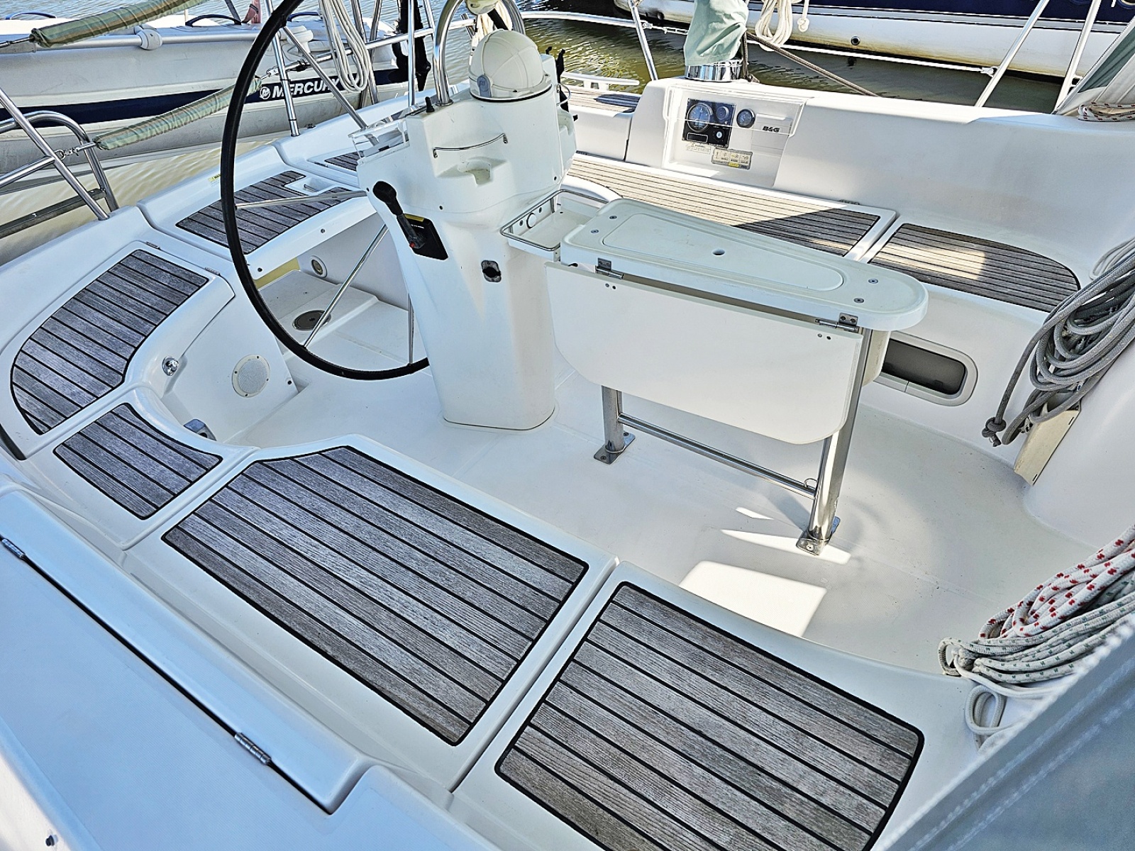 2006 Beneteau 423