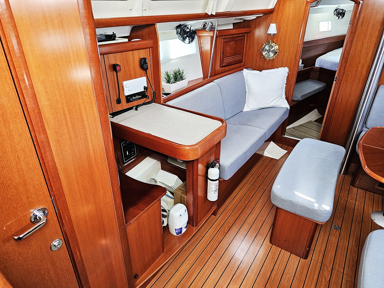 2006 Beneteau 423