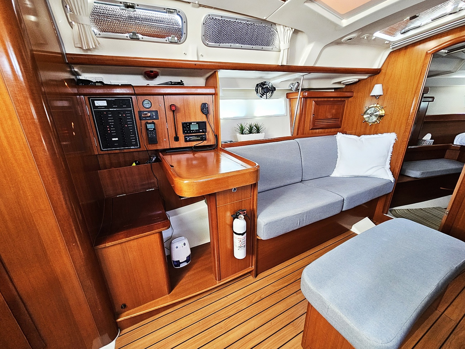 2006 Beneteau 423