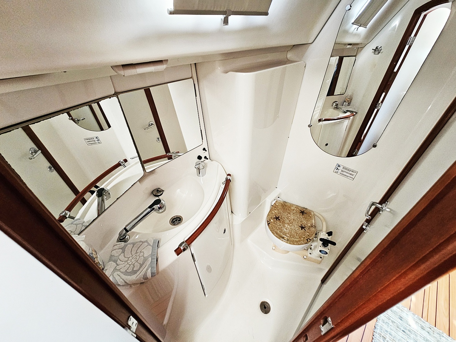 2006 Beneteau 423