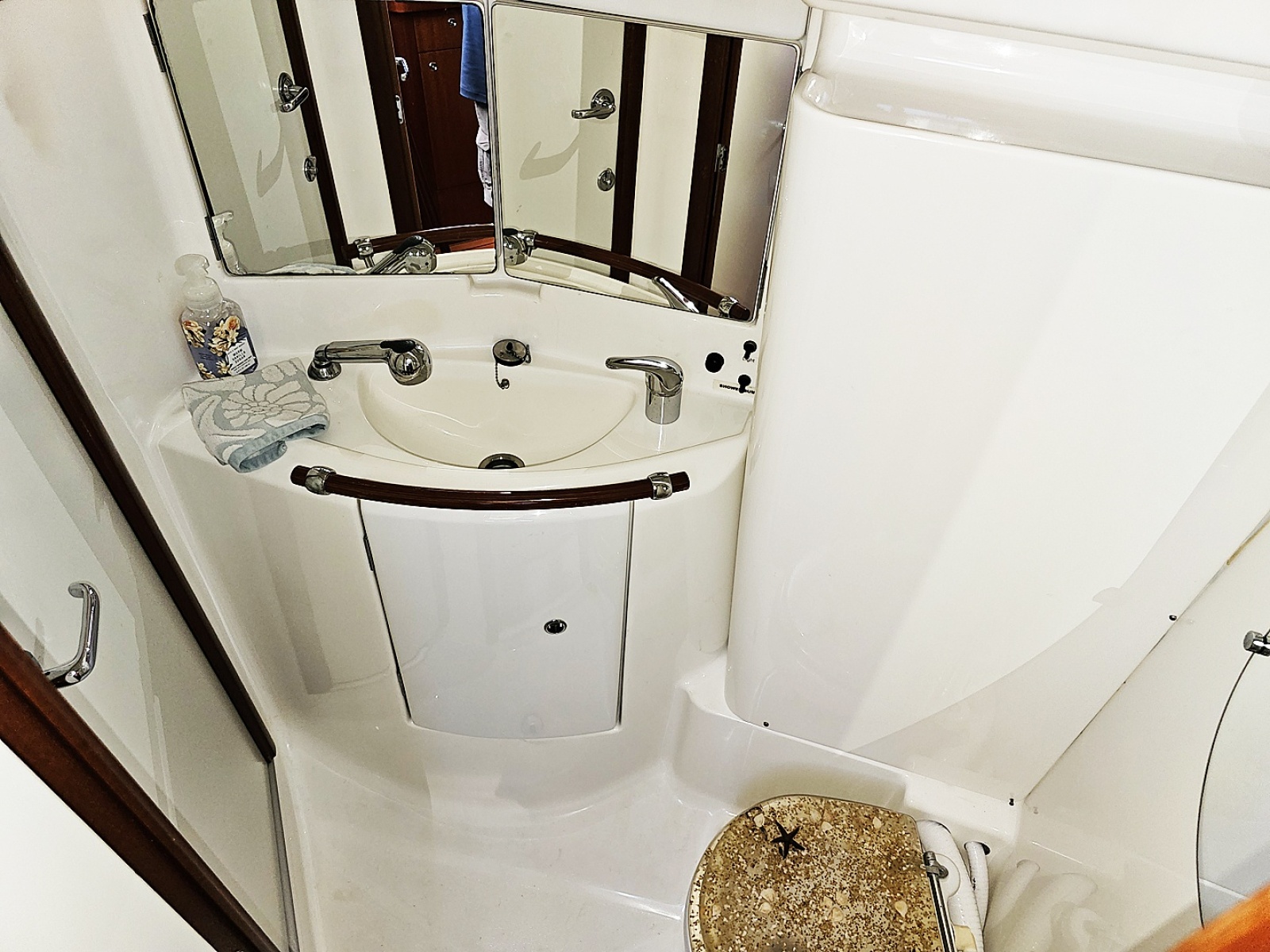 2006 Beneteau 423