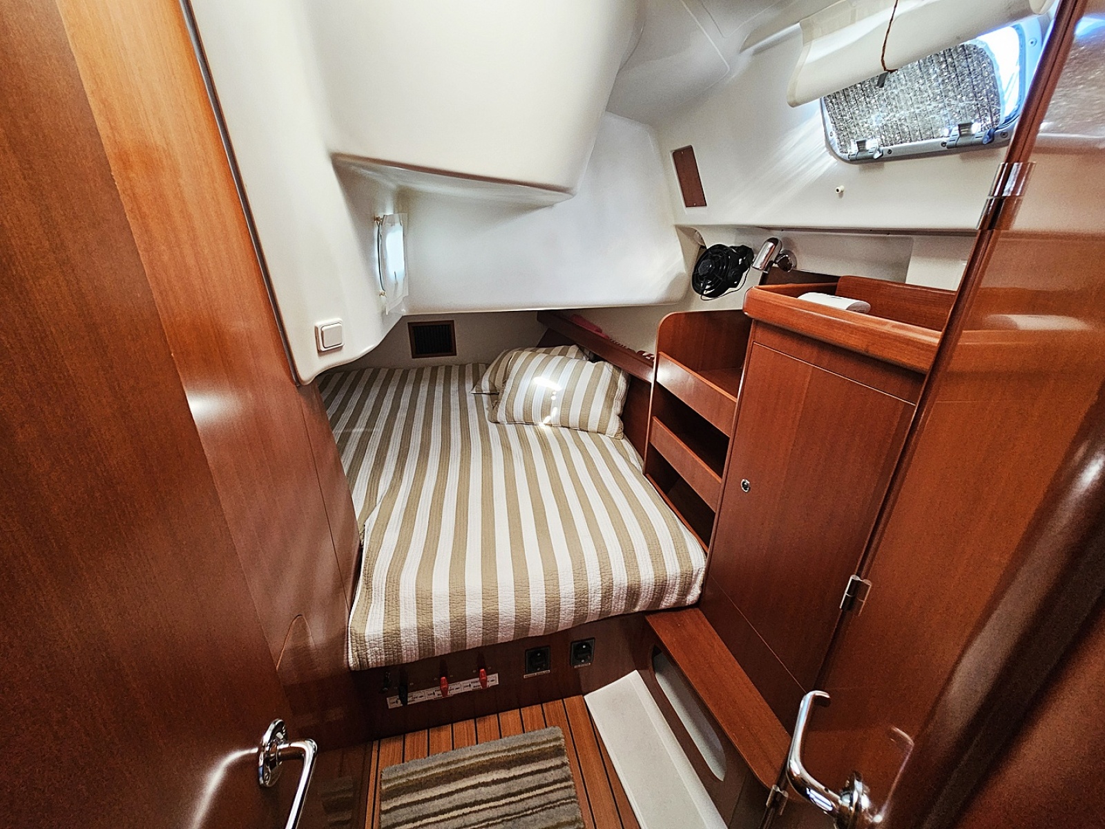 2006 Beneteau 423