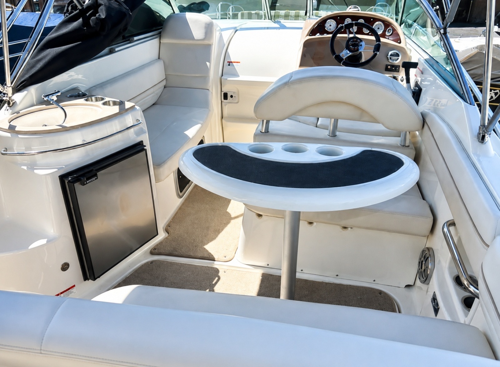 2010 Larson Cabrio 274