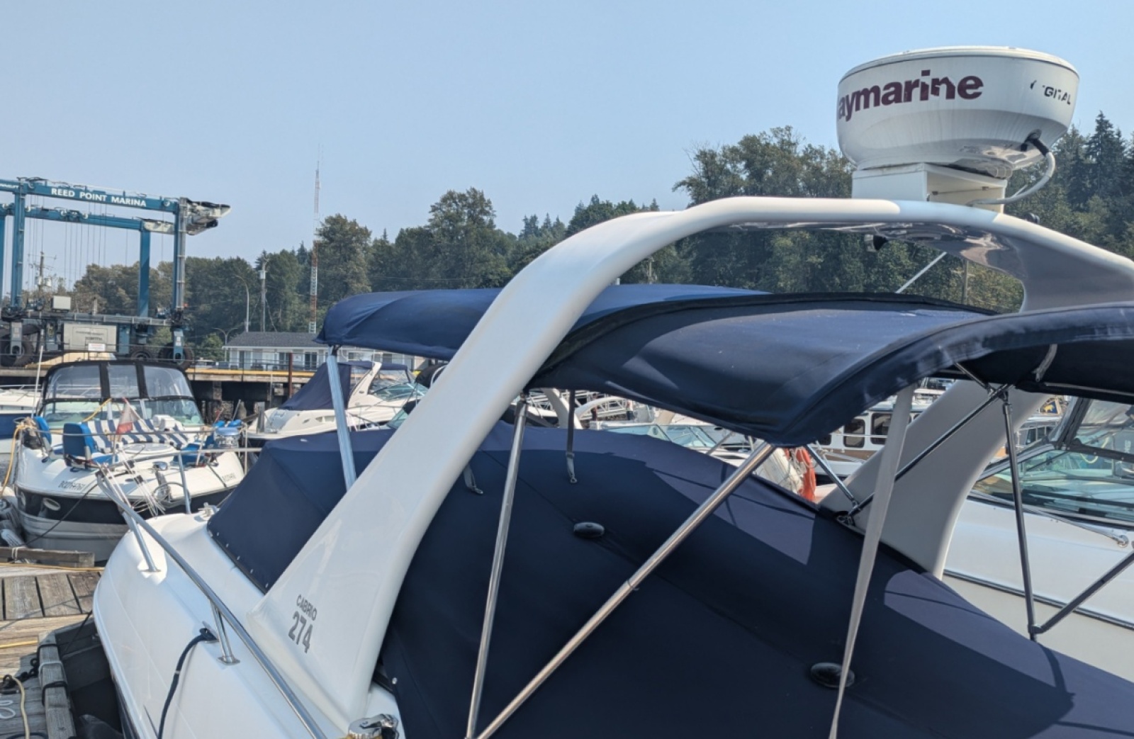 2010 Larson Cabrio 274