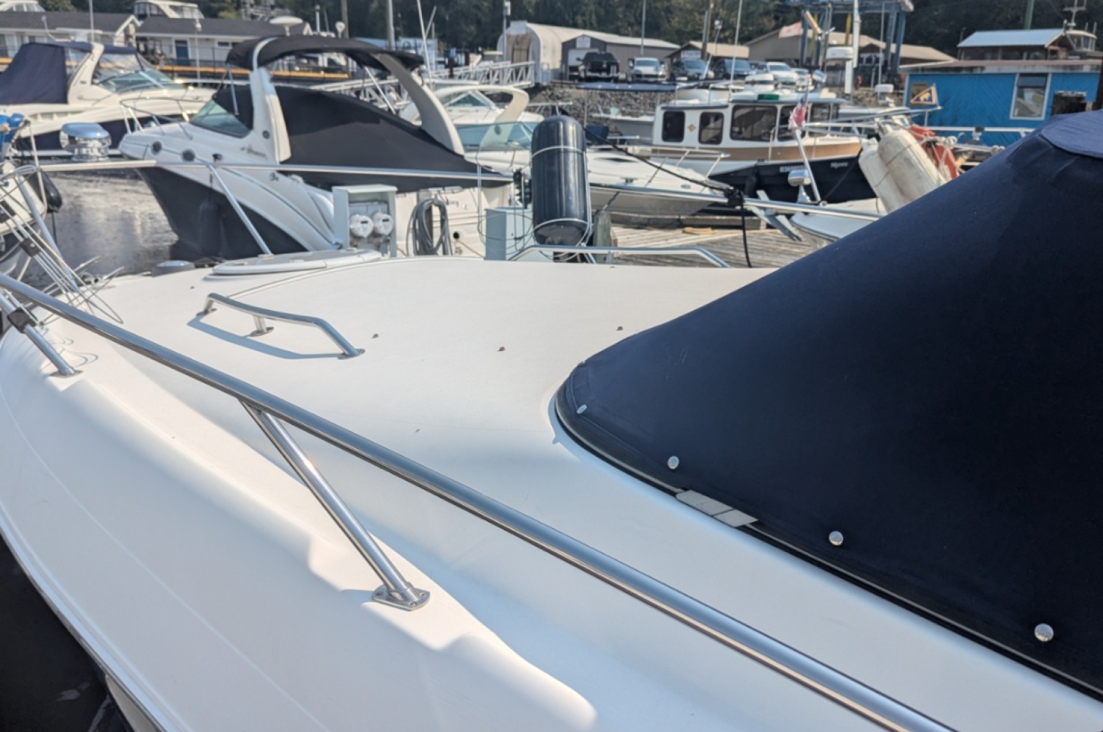 2010 Larson Cabrio 274