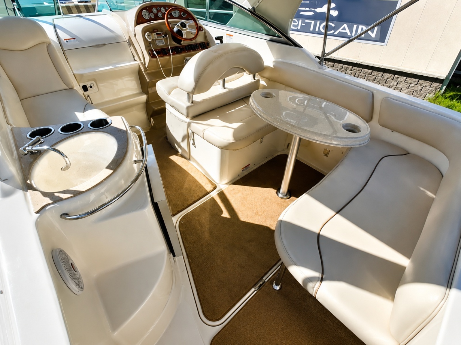2010 Larson Cabrio 274