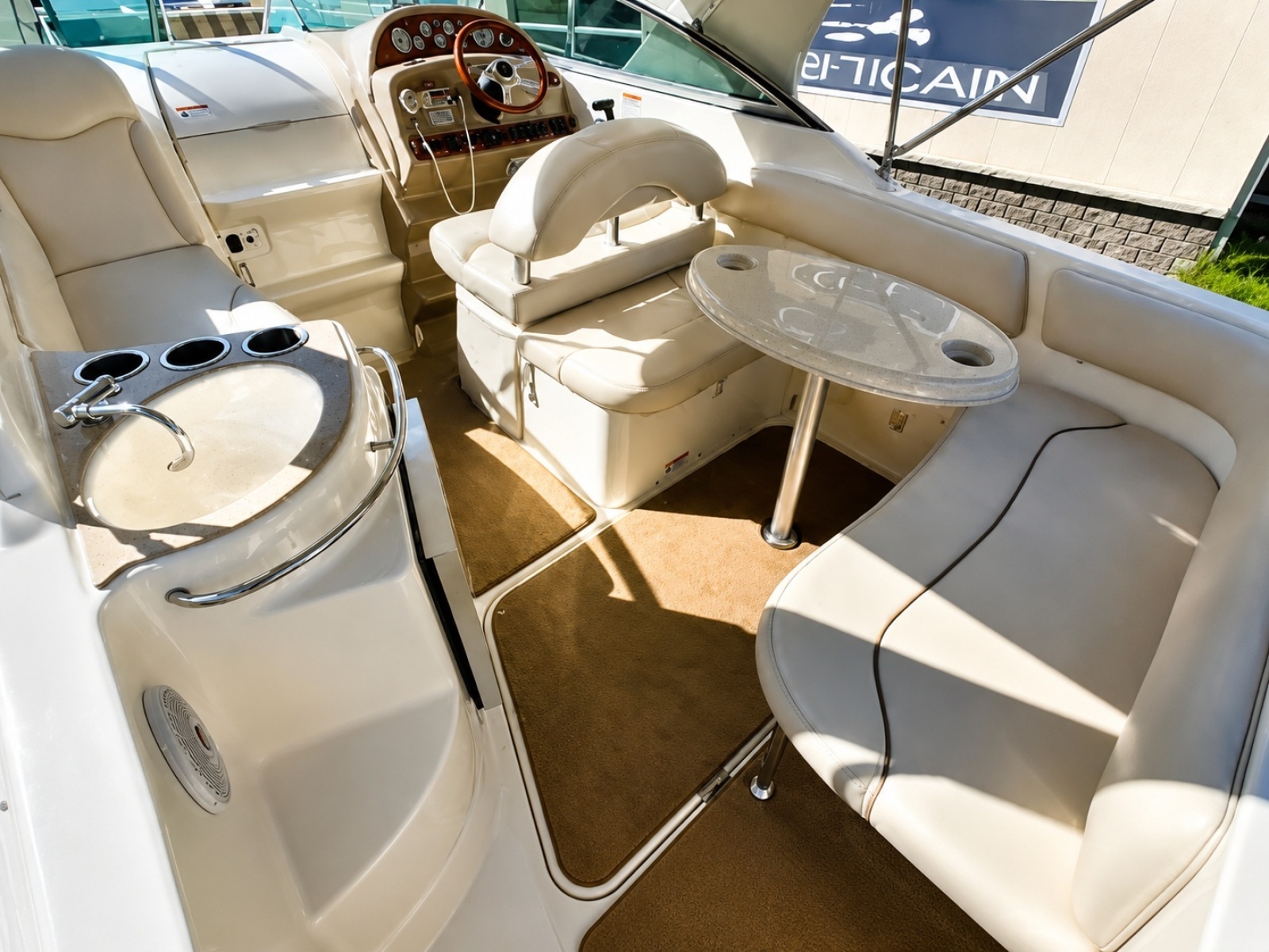 2010 Larson Cabrio 274