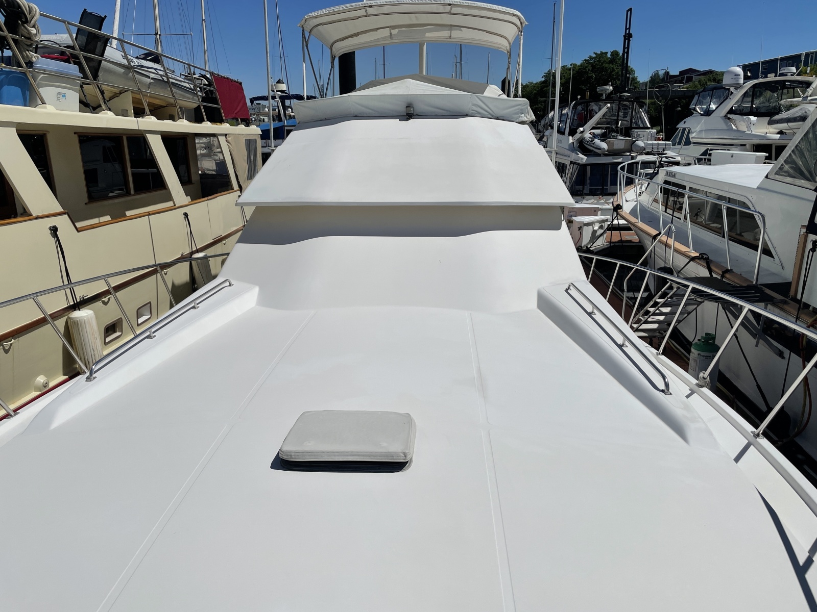 1990 Southern Cross 52