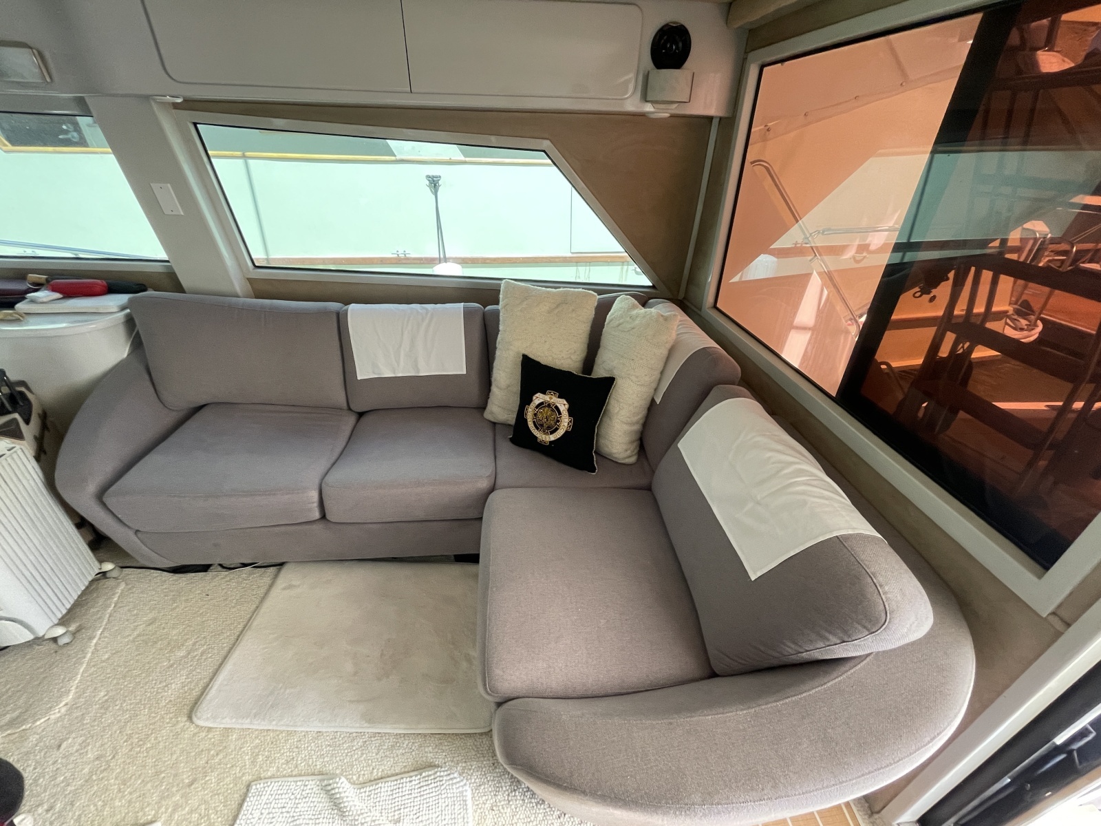 1990 Southern Cross 52
