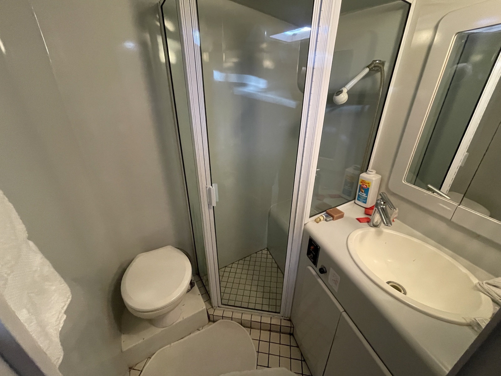1990 Southern Cross 52